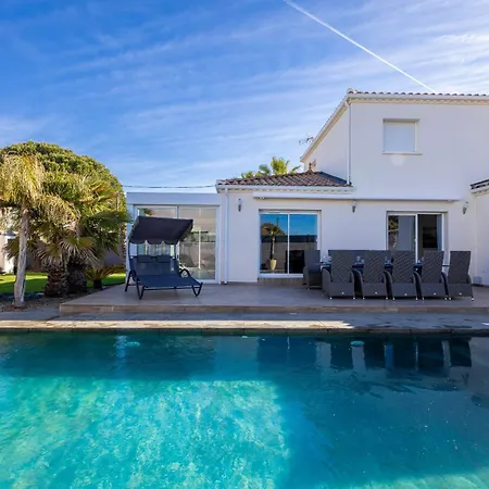 Anja Heated Pool & Jacuzzi Family Villa Agde