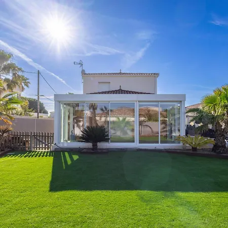 Anja Heated Pool & Jacuzzi Family Villa Agde