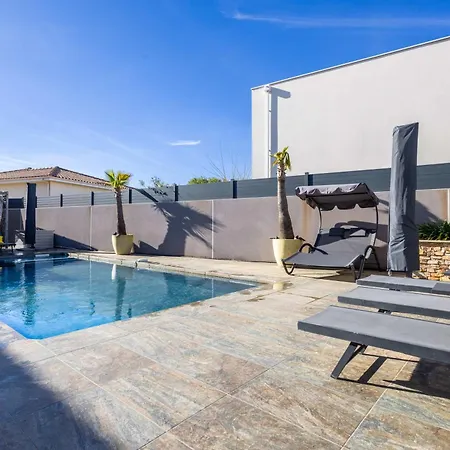 Villa Anja Heated Pool & Jacuzzi Family *
